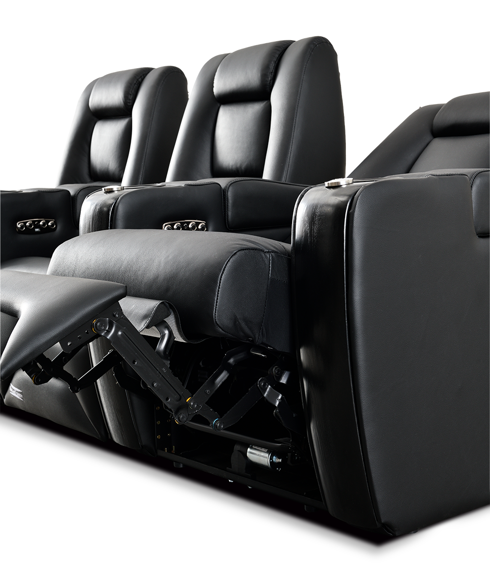 CineSeat ProMotor V4 med den motoriserte reclinermekanismen synlig